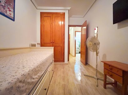 Appartement · Herverkoop - Mil Palmeras · Alicante · Spanje
