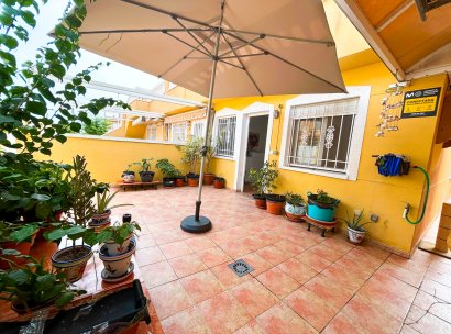 Appartement · Herverkoop - Torrevieja · La Mata · Alicante · Spanje