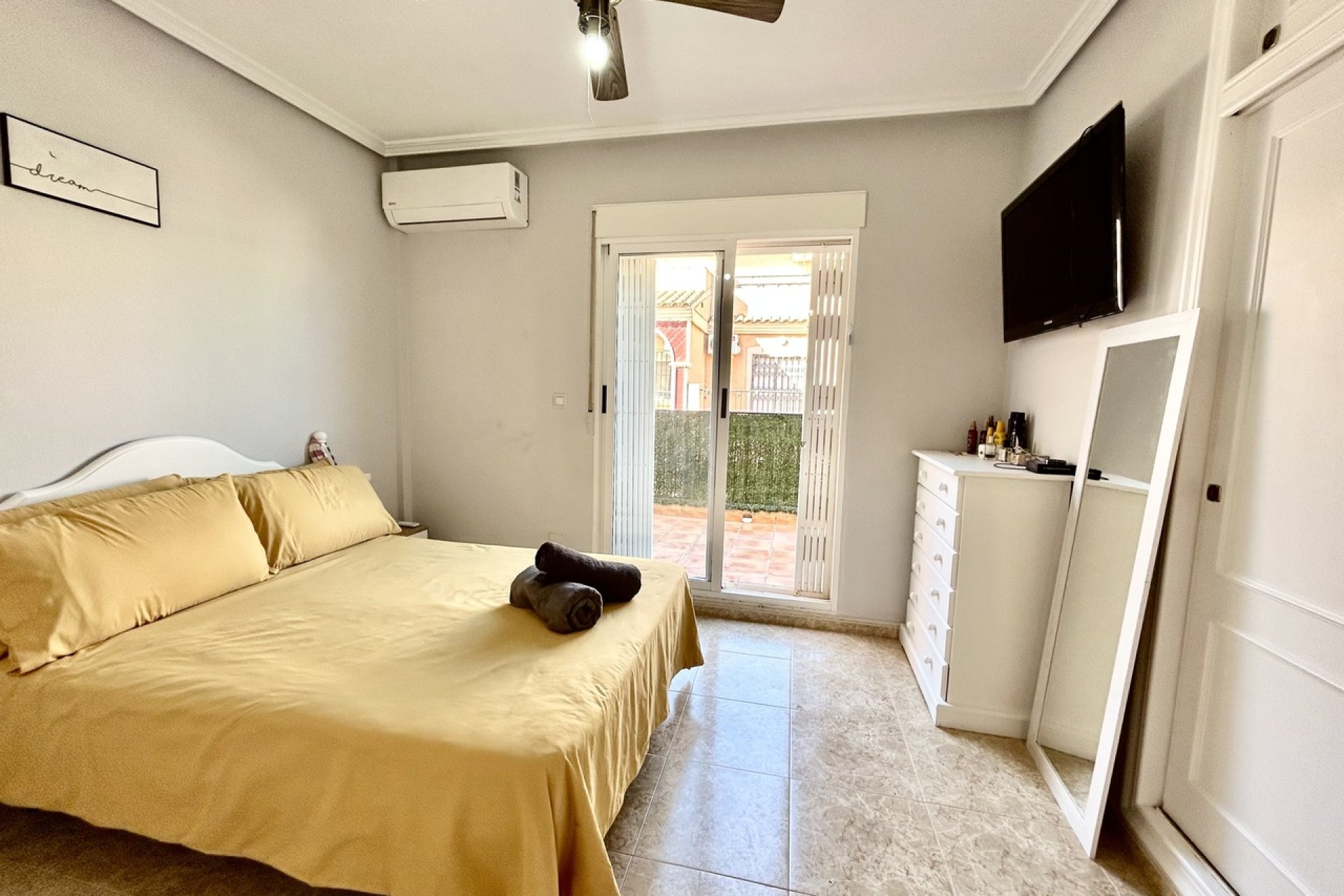 Resale - House - Orihuela Costa