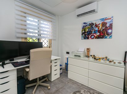 House · Resale - Mil Palmeras · Riomar · Alicante · Spain