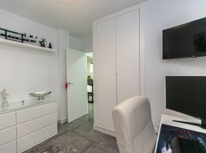 House · Resale - Mil Palmeras · Riomar · Alicante · Spain