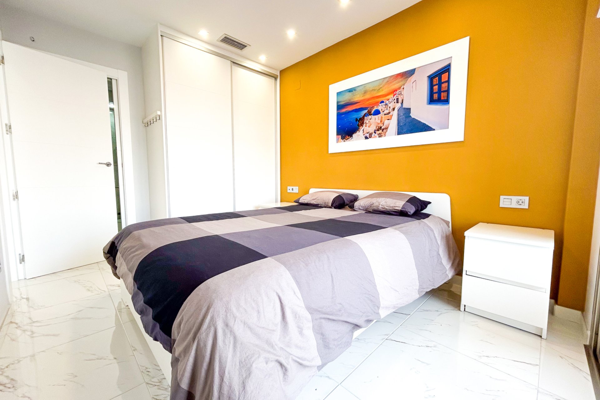 Resale - House - Orihuela Costa