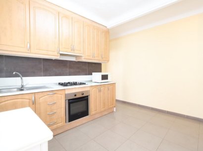 Appartement · Herverkoop - Torrevieja · Centro · Alicante · Spanje