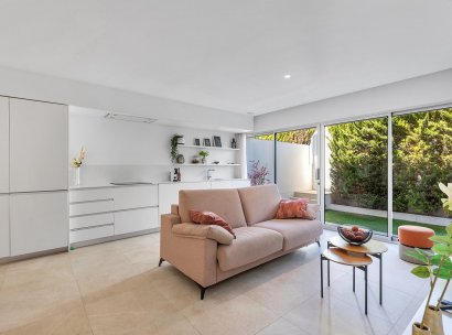 Apartamento · Reventa - Torrevieja · Los Balcones · Alicante · España
