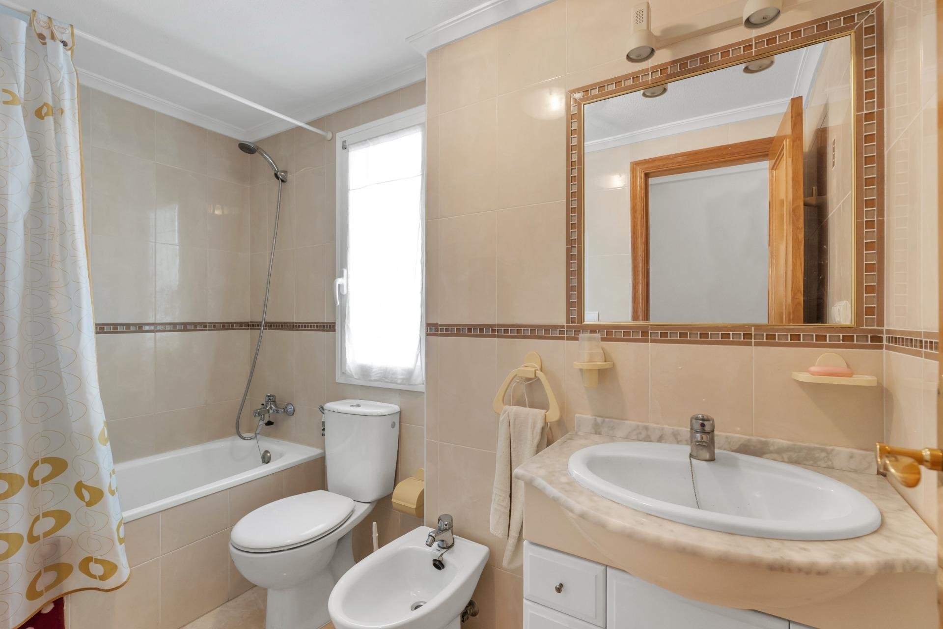 Resale - Apartment - Torrevieja