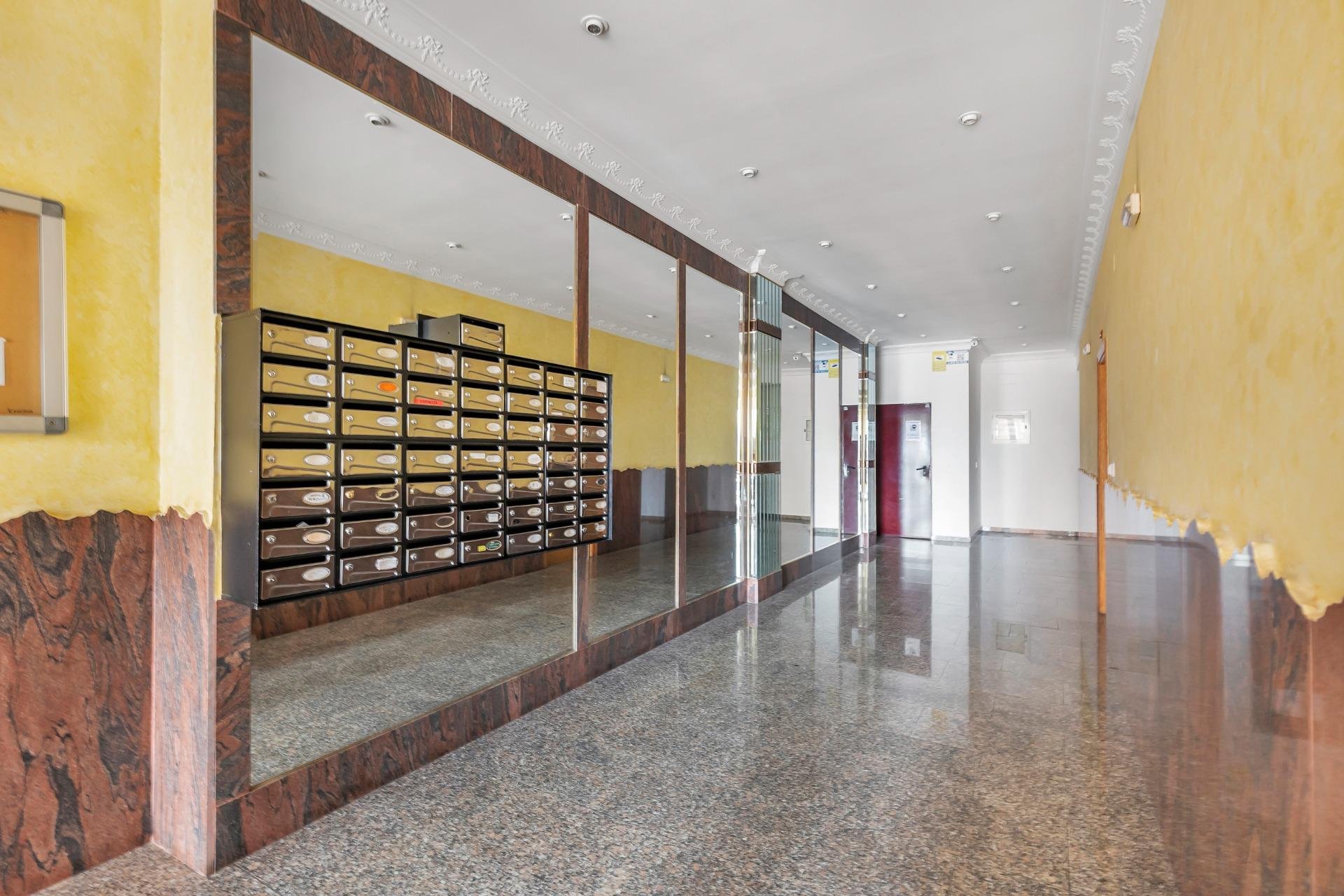 Resale - Apartment - Torrevieja