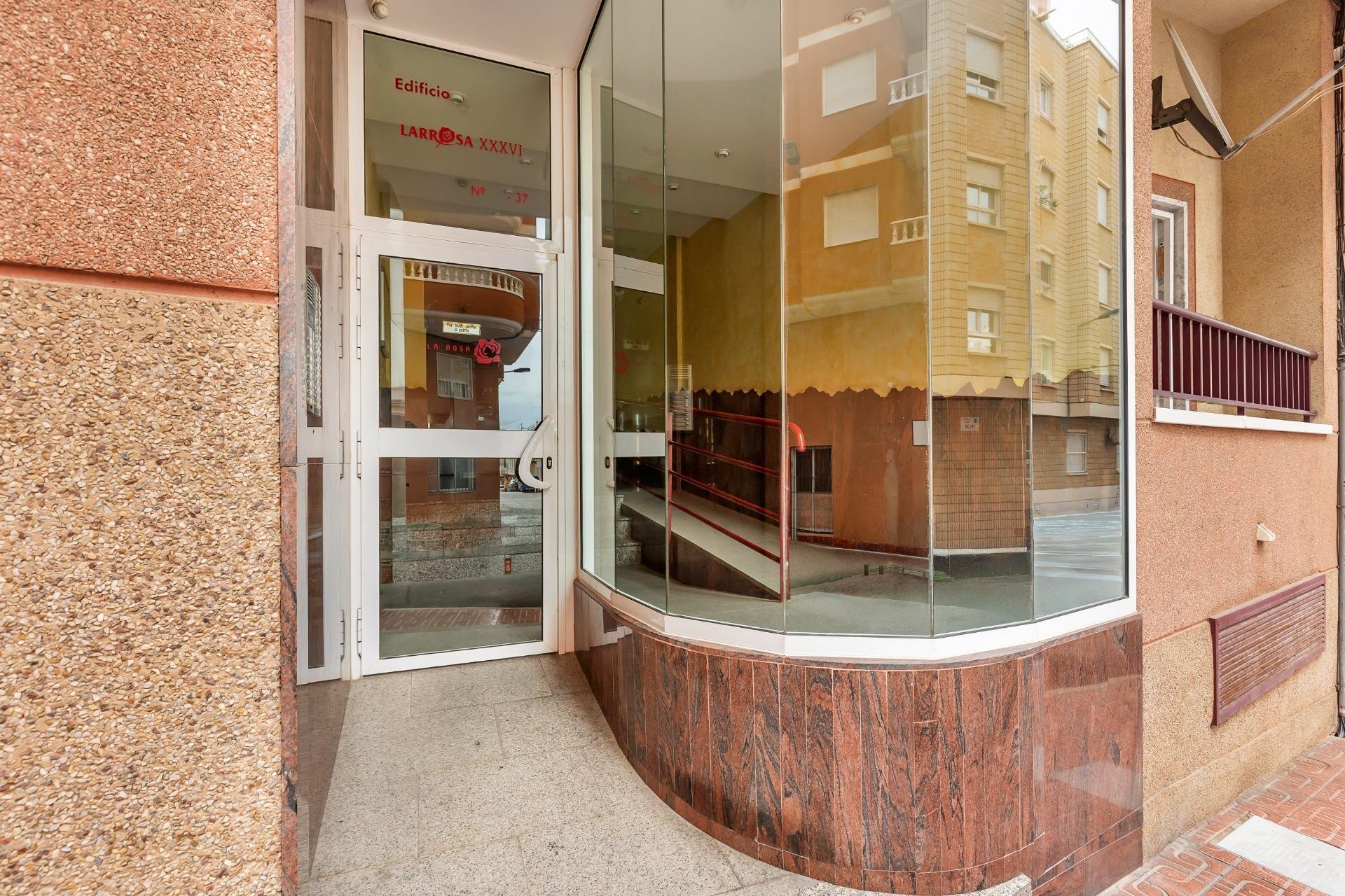 Resale - Apartment - Torrevieja