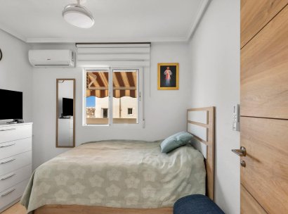 Apartamento · Reventa - Torrevieja · Estacion de autobuses · Alicante · España
