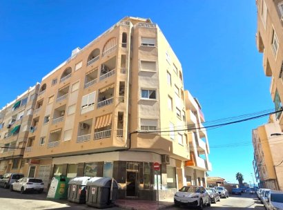 Apartment · Resale - Torrevieja · Playa del Cura · Alicante · Spain