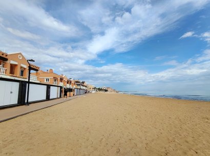 Apartment · Resale - Torrevieja · La Mata · Alicante · Spain
