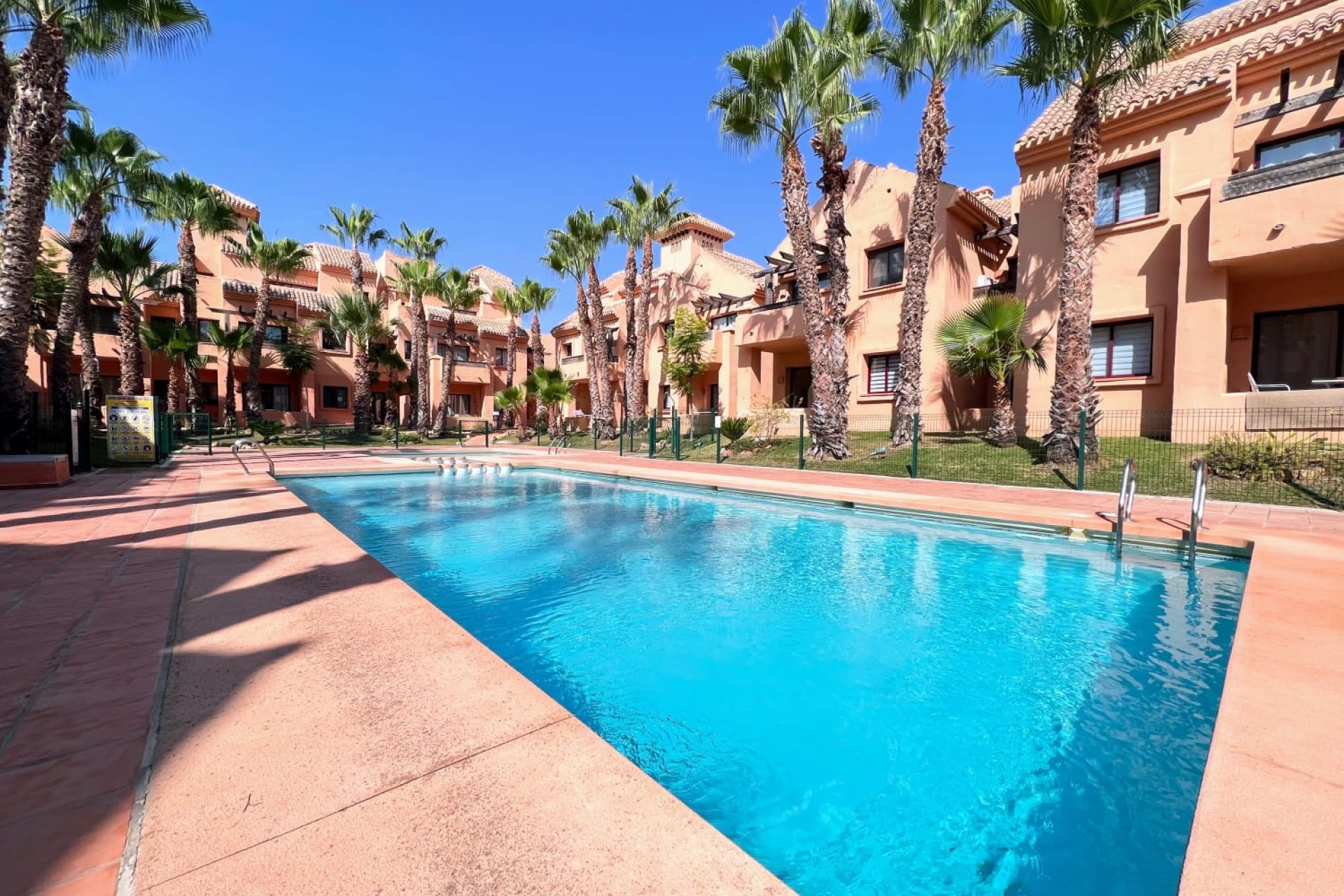 Resale - Apartment - Los Alcázares