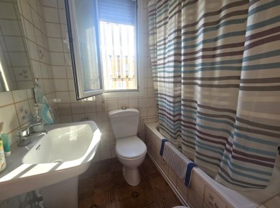 Apartamento · Reventa - Torrevieja · Habaneras · Alicante · España