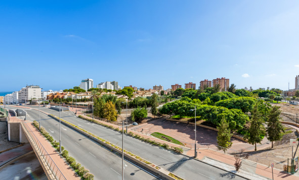 Resale - Apartment - El Campello - El Amerador