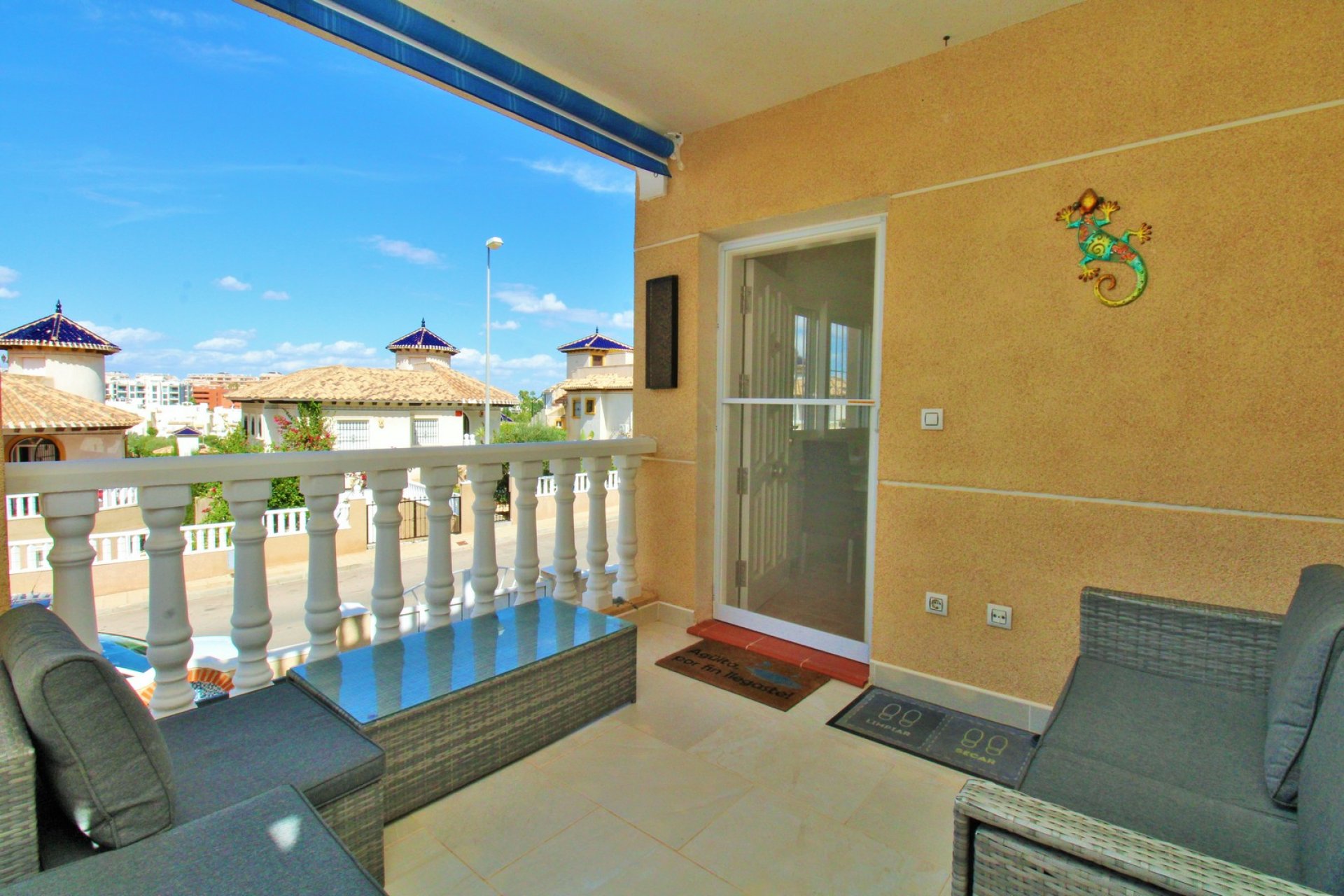 Reventa - Casa - Orihuela Costa