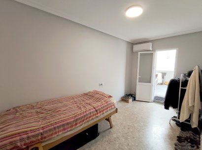 Apartamento · Reventa - Torrevieja · La Mata · Alicante · España