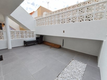 Apartamento · Reventa - Torrevieja · La Mata · Alicante · España