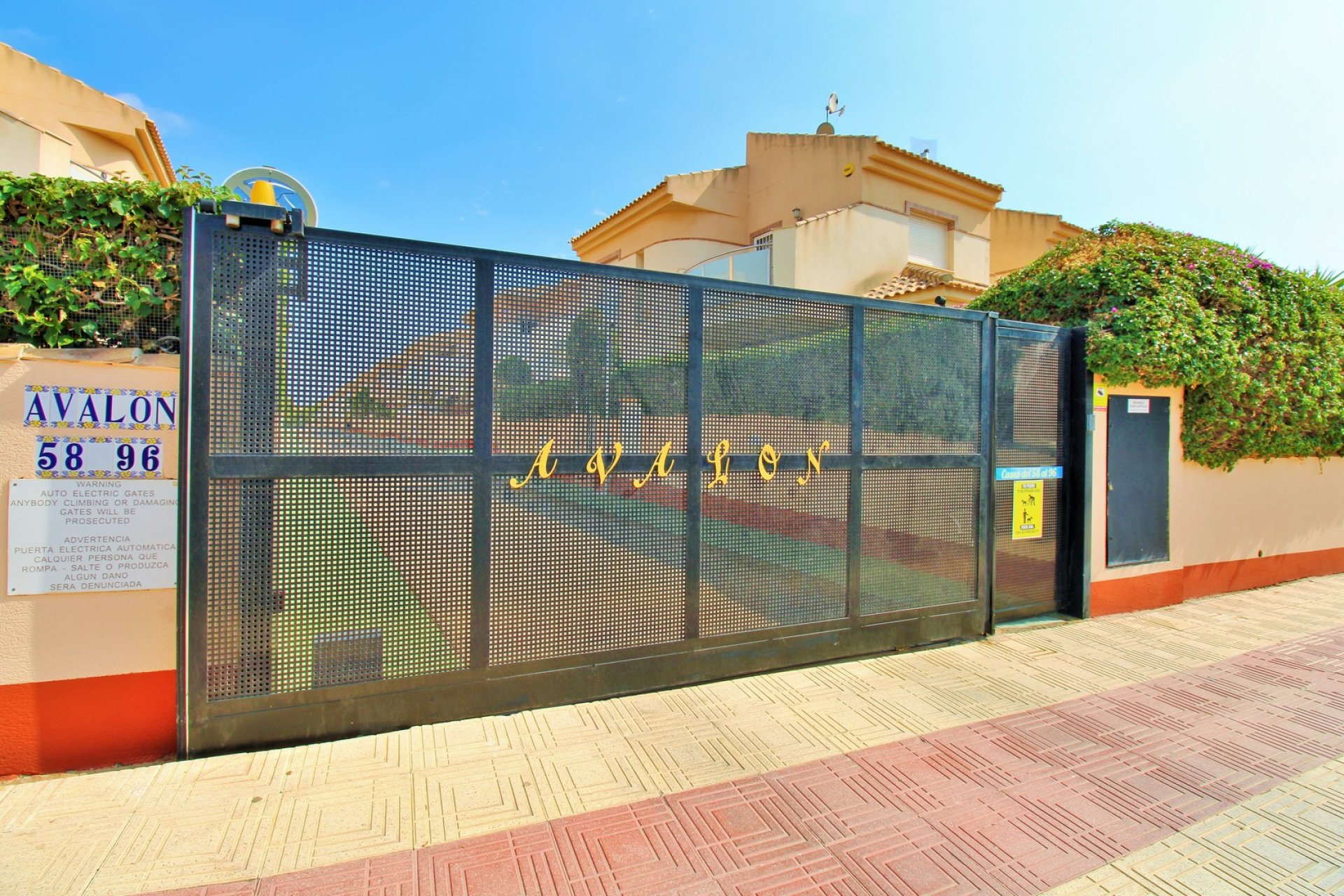Reventa - Casa - Orihuela Costa