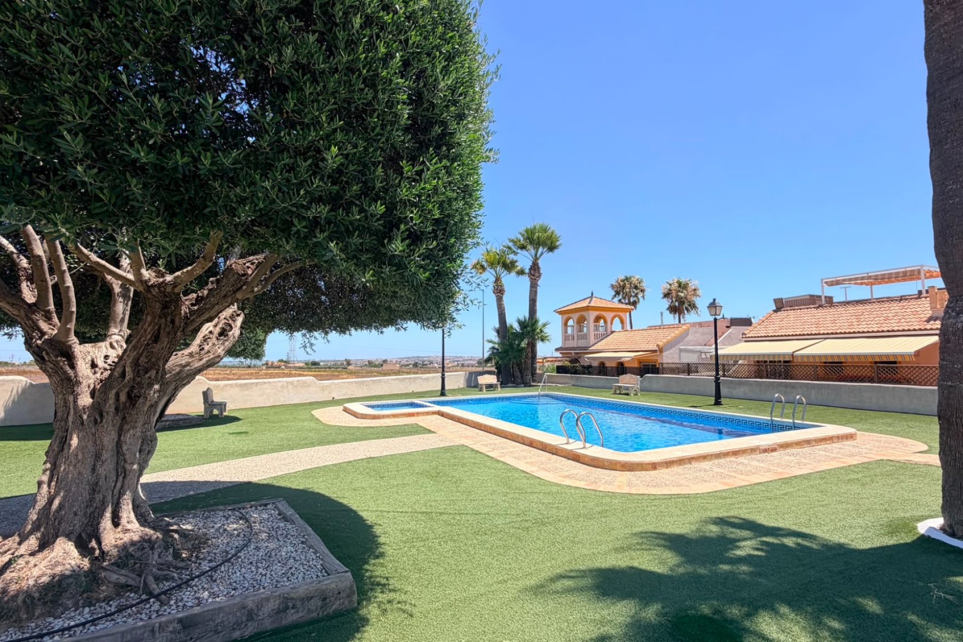 Reventa - Casa - Los Montesinos