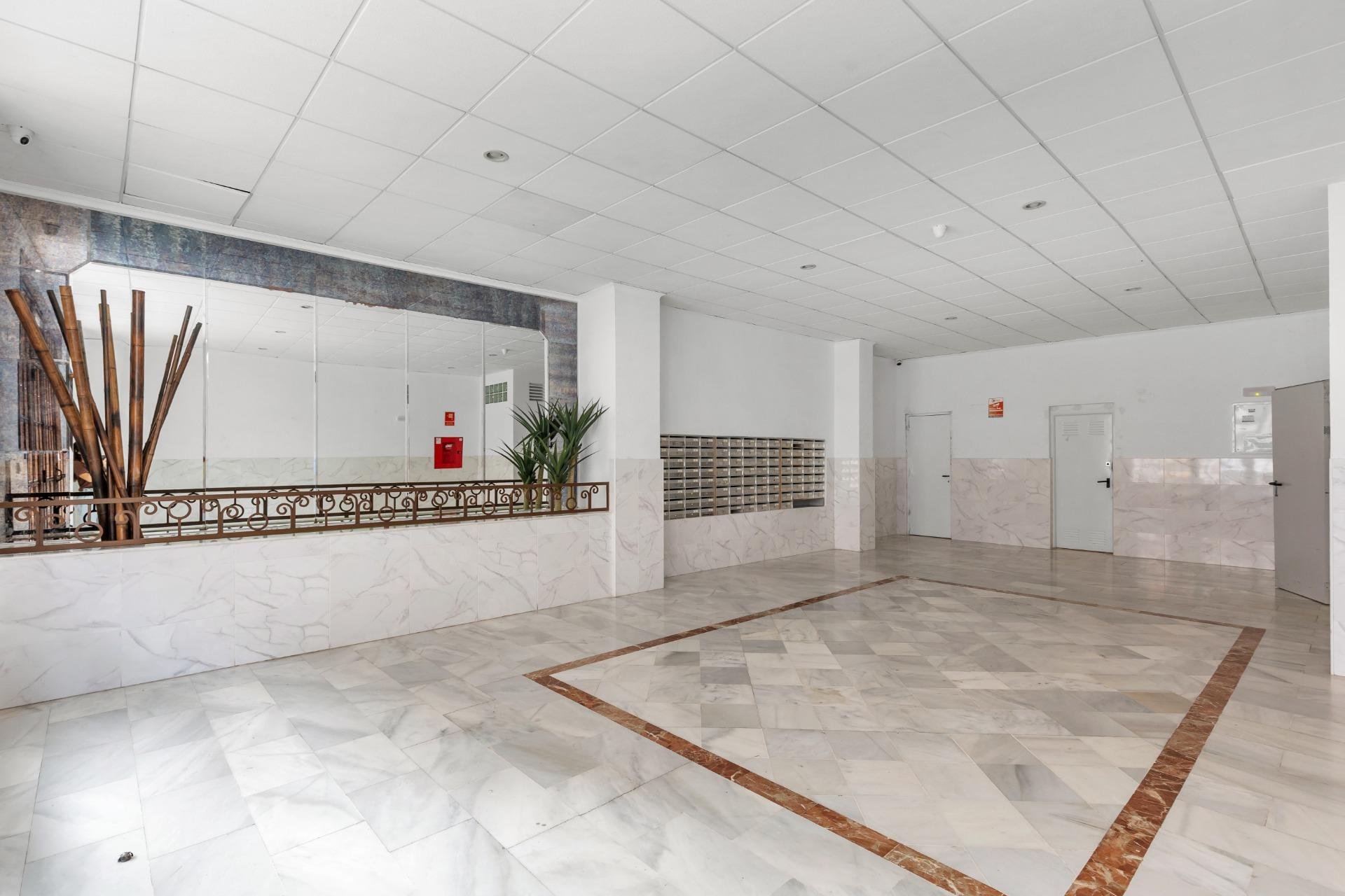 Resale - Apartment - Torrevieja