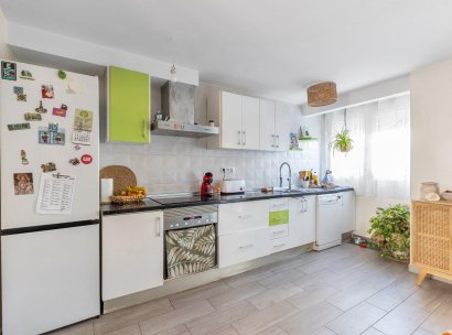 Apartamento · Reventa - Torrevieja · Los Balcones · Alicante · España