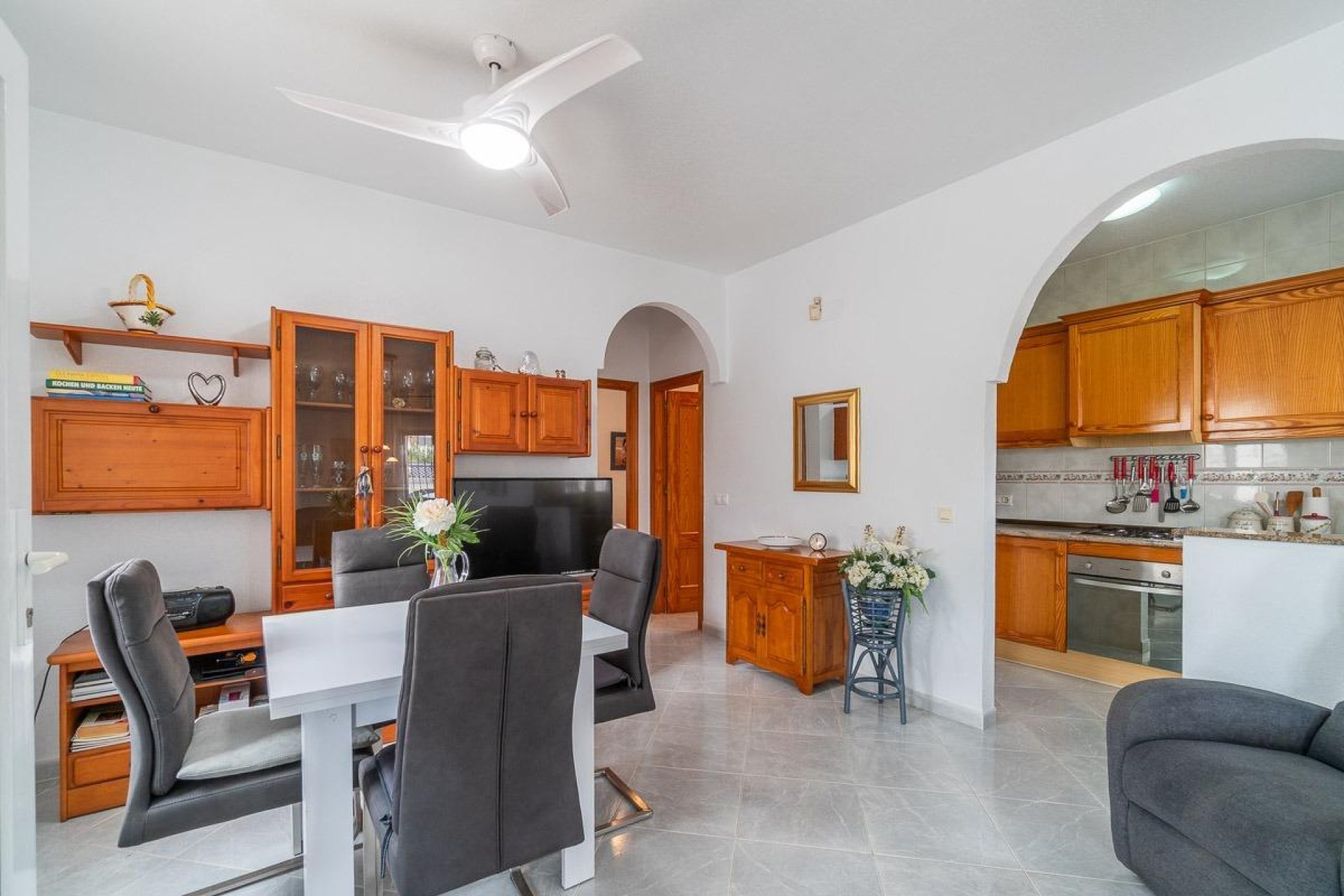 Resale - House - Orihuela Costa