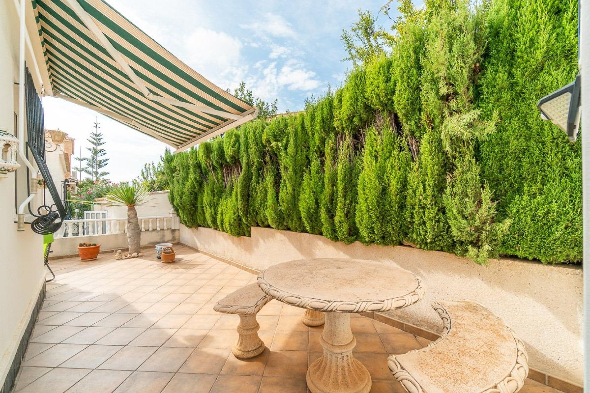 Resale - House - Orihuela Costa