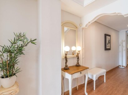 Apartamento · Reventa - Torrevieja · Centro · Alicante · España