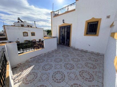 Woning · Herverkoop - Orihuela · Entre Naranjos Vistabella · Alicante · Spanje