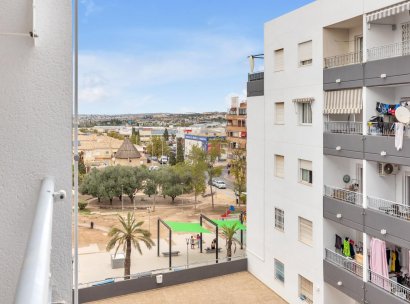Apartment · Resale - Torrevieja · El Calvario / El Molino · Alicante · Spain