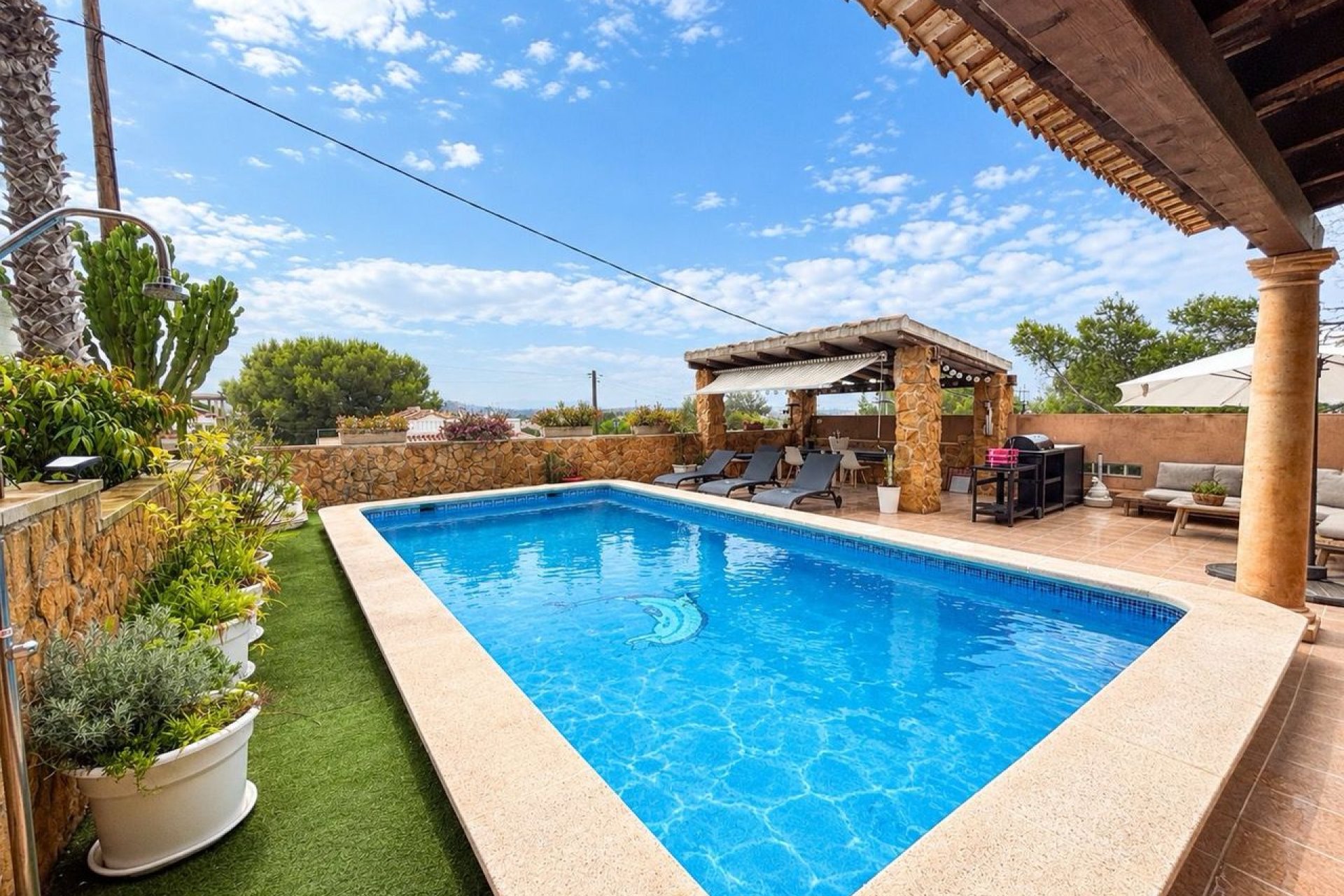 Resale - House - Jacarilla
