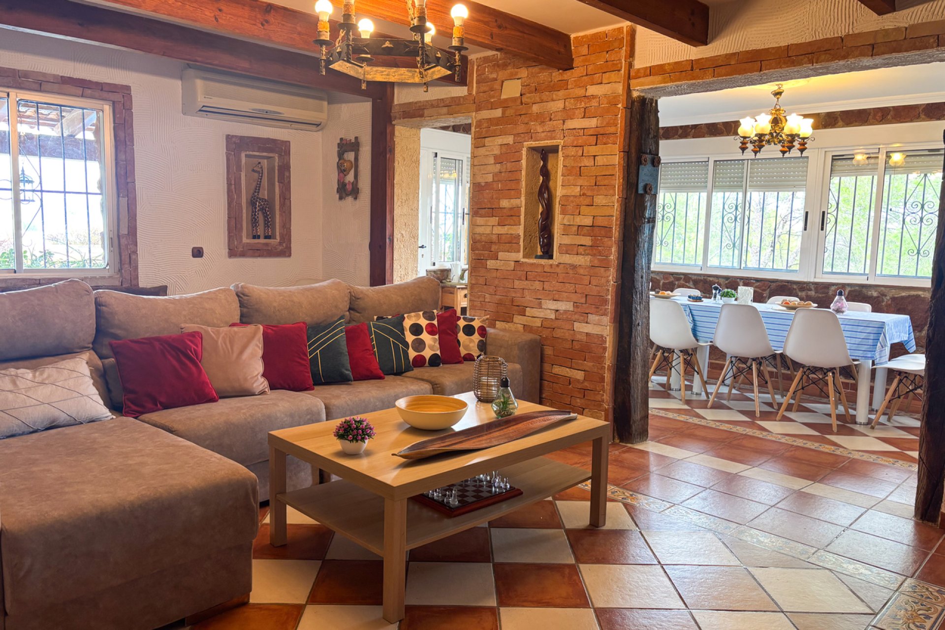 Resale - House - Jacarilla