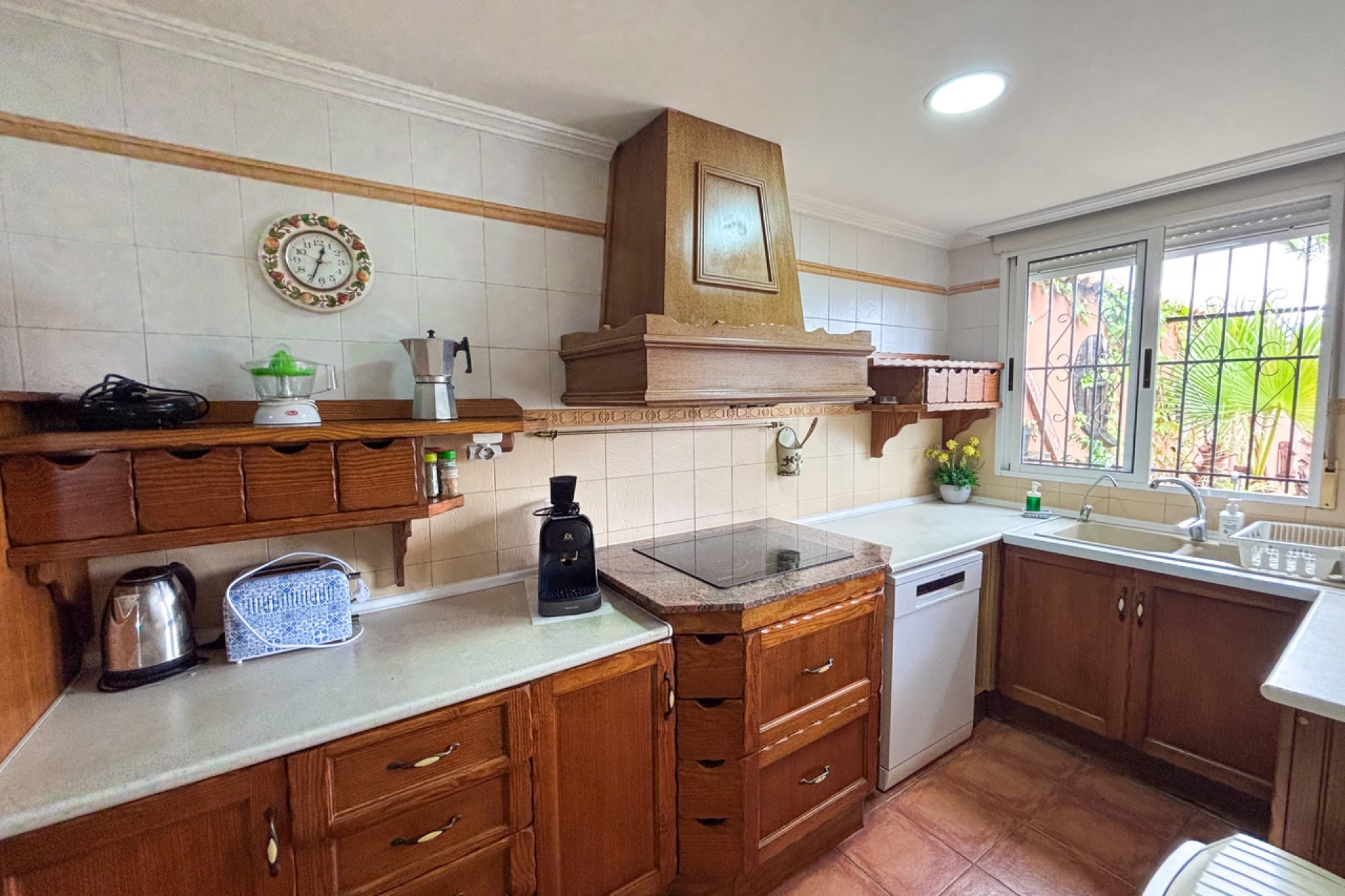 Resale - House - Jacarilla