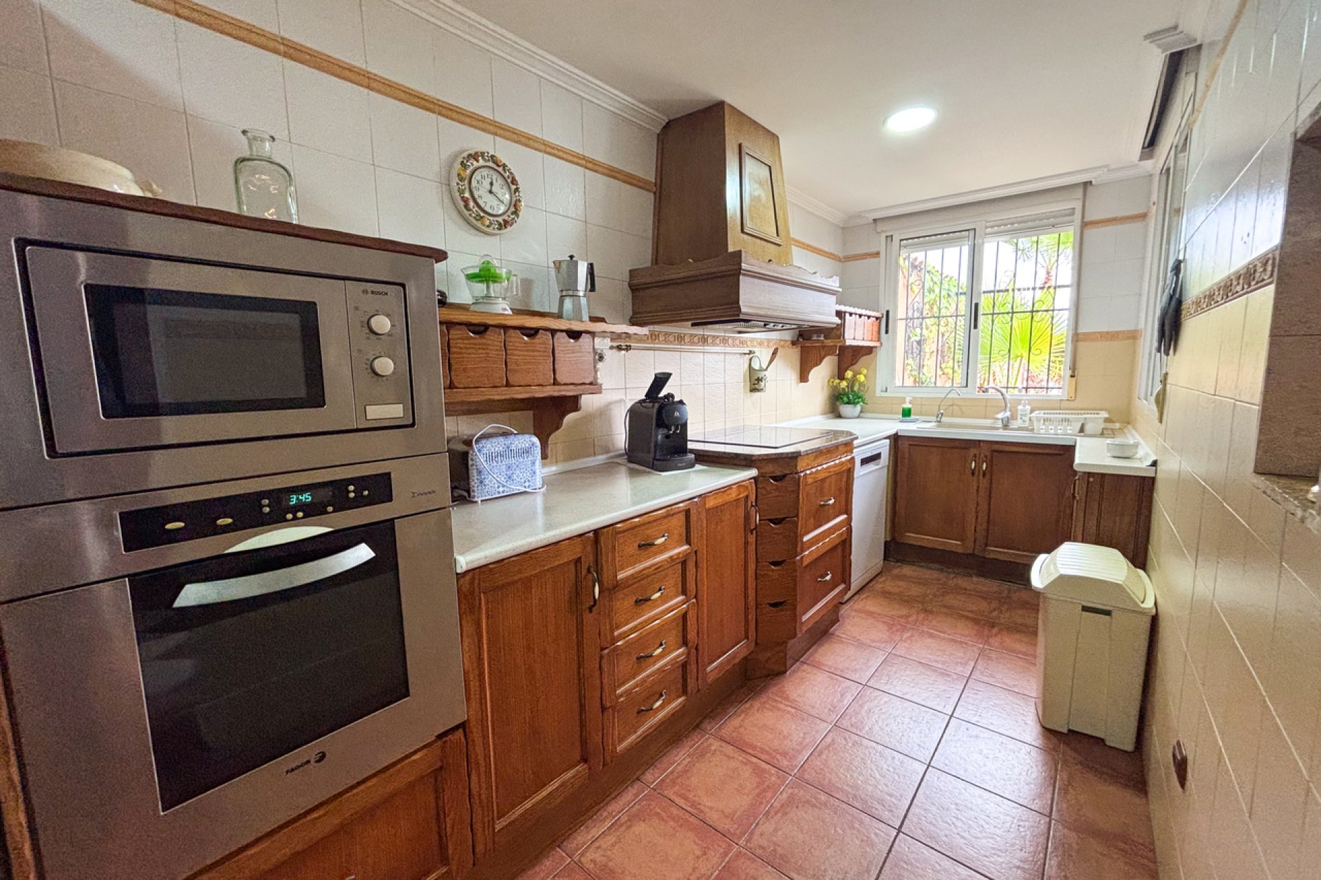 Resale - House - Jacarilla