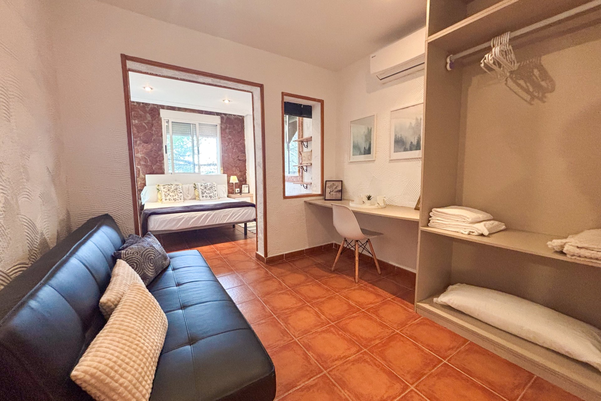 Resale - House - Jacarilla
