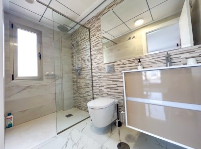 Hus · Återförsäljning - Orihuela Costa · Villamartín · Alicante · Spanien