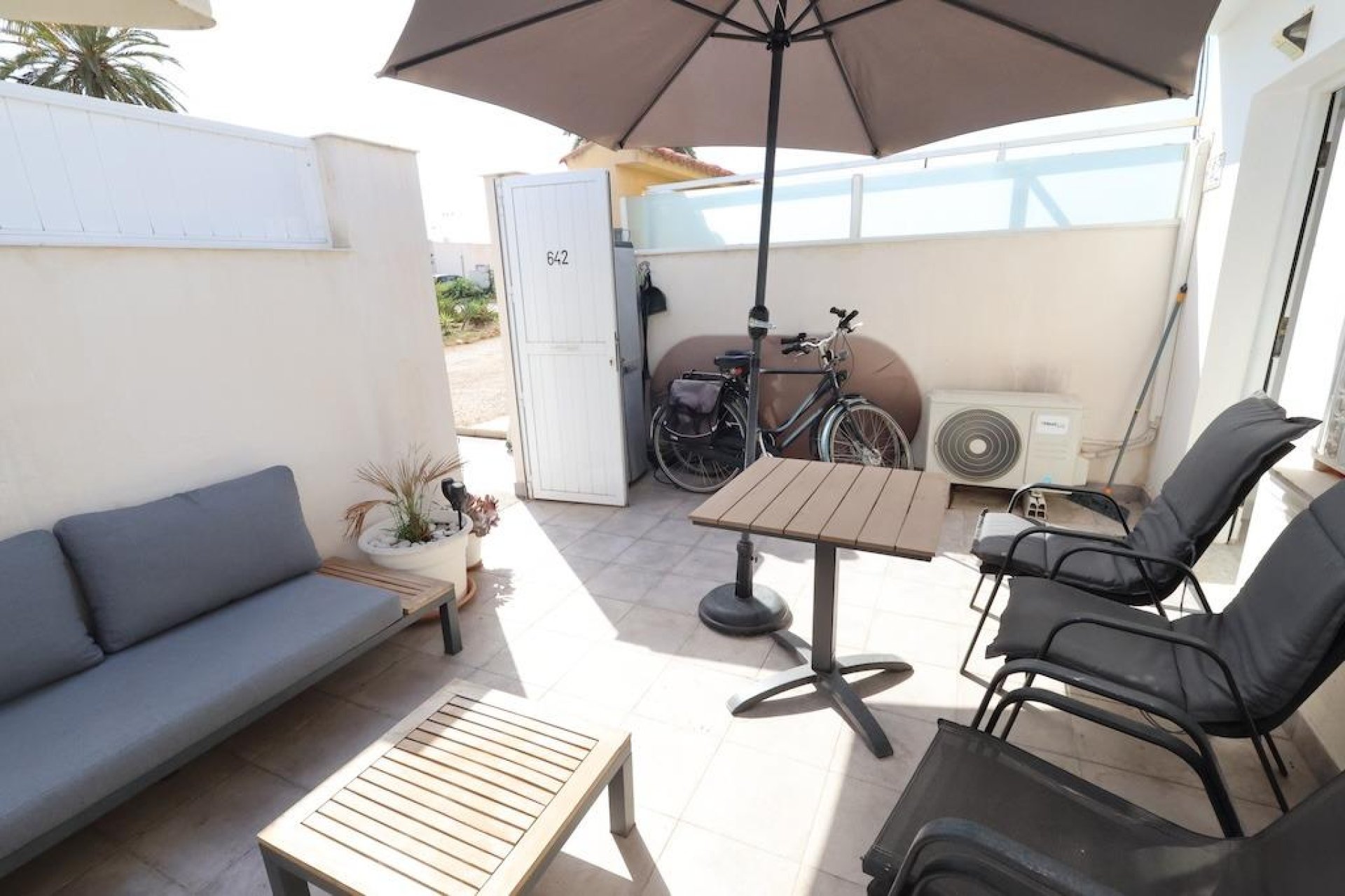 Resale - House - Torrevieja