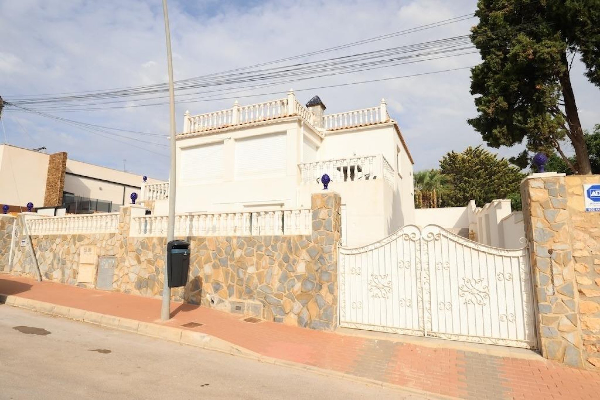 Resale - House - Torrevieja
