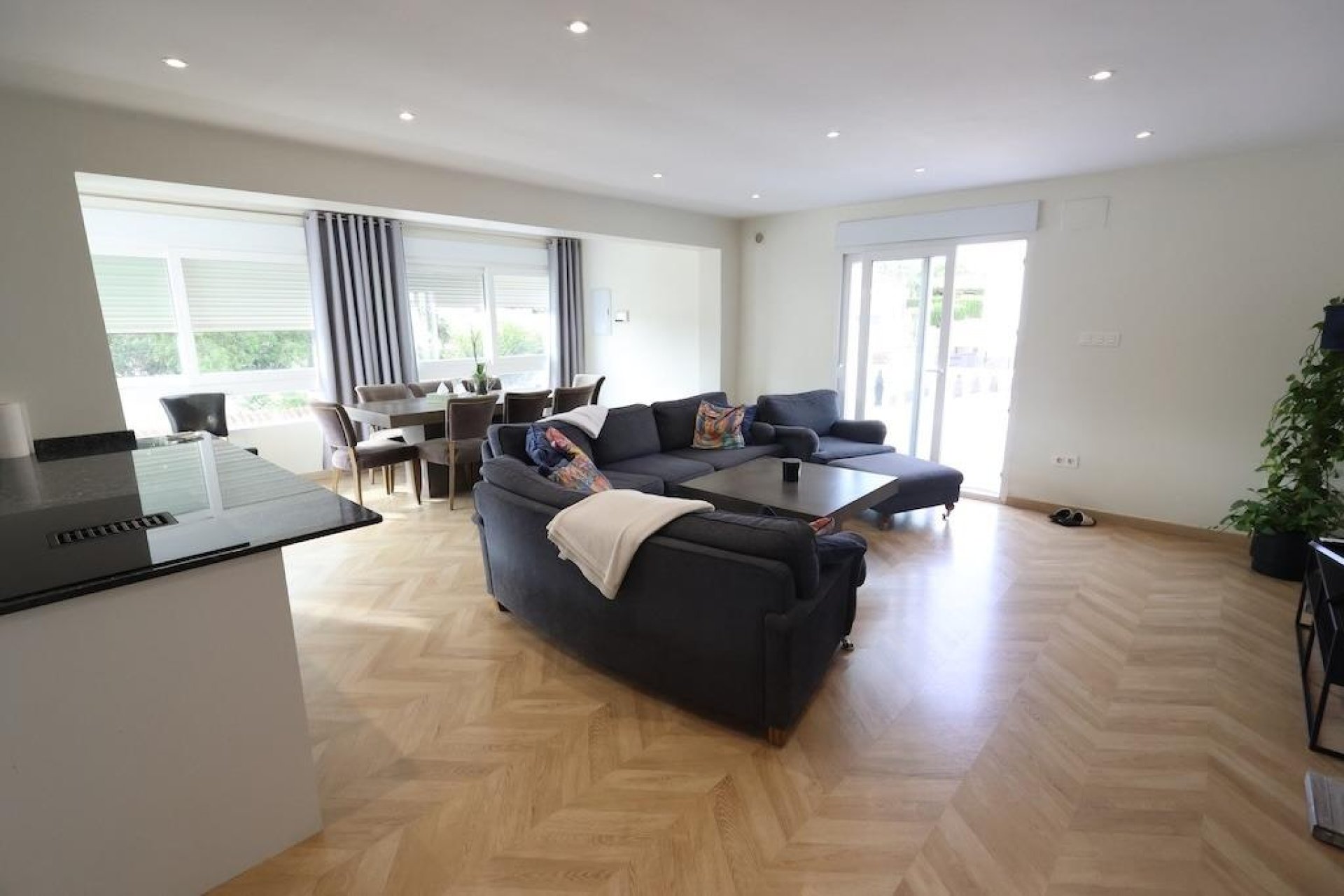 Resale - House - Torrevieja