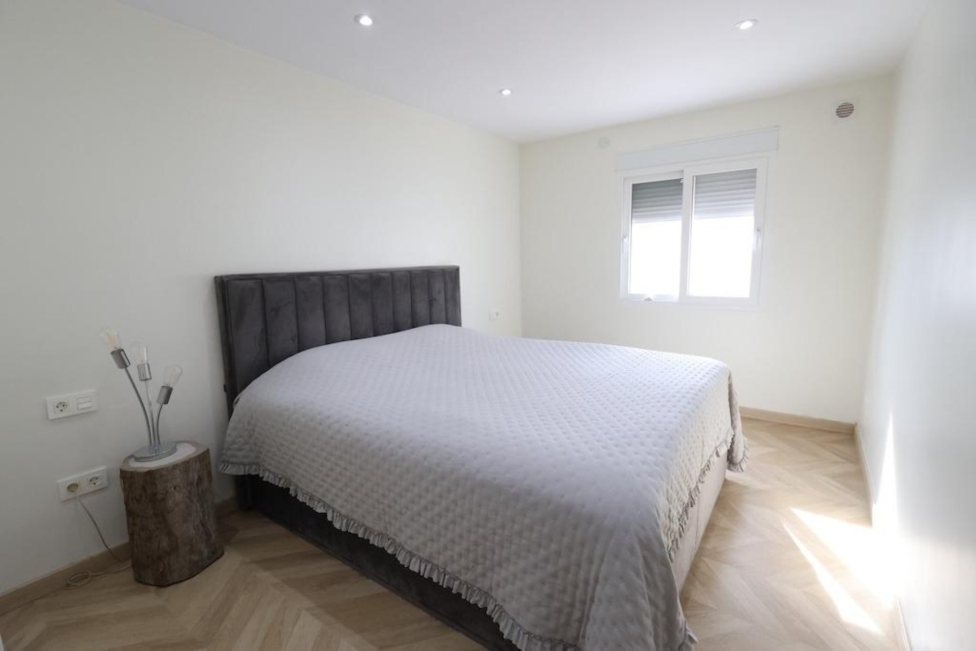 Resale - House - Torrevieja