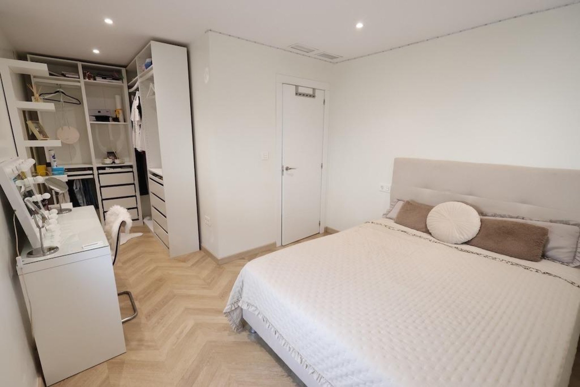 Resale - House - Torrevieja