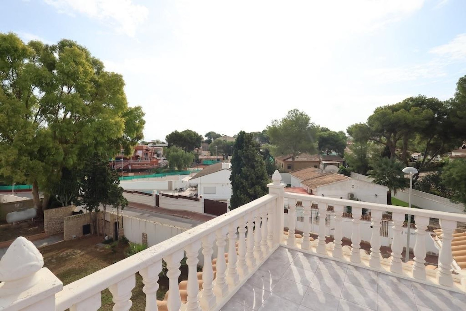 Resale - House - Torrevieja
