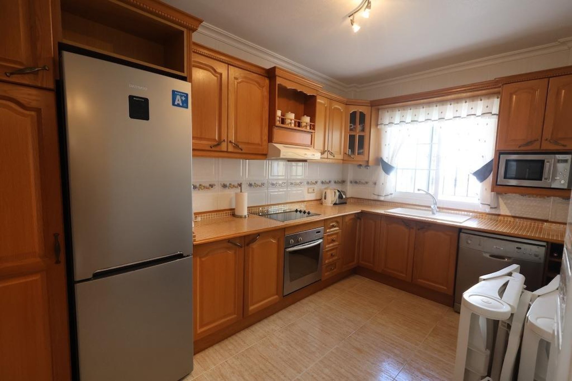 Resale - House - Orihuela Costa