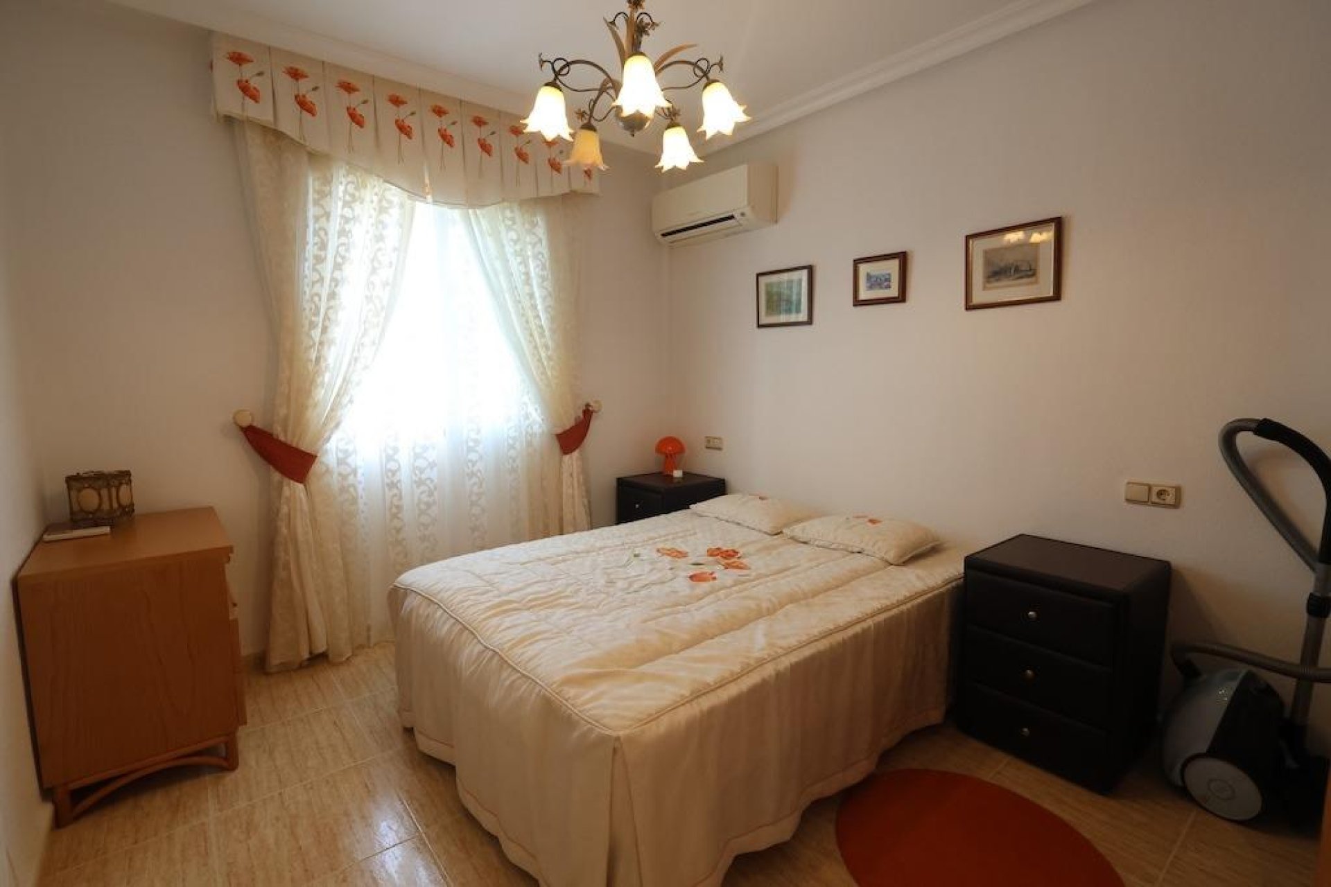 Resale - House - Orihuela Costa
