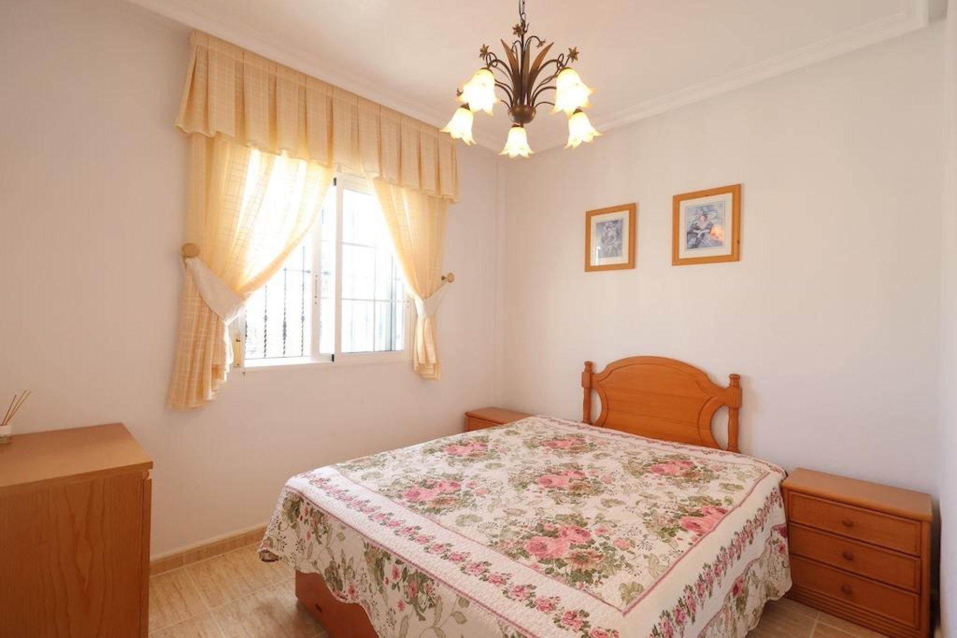 Resale - House - Orihuela Costa