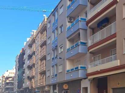 Apartment · Resale - Torrevieja · El acequión · Alicante · Spain
