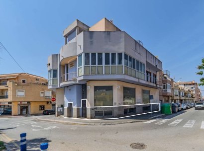 House · Resale - Torrevieja · Antonio Machado · Alicante · Spain