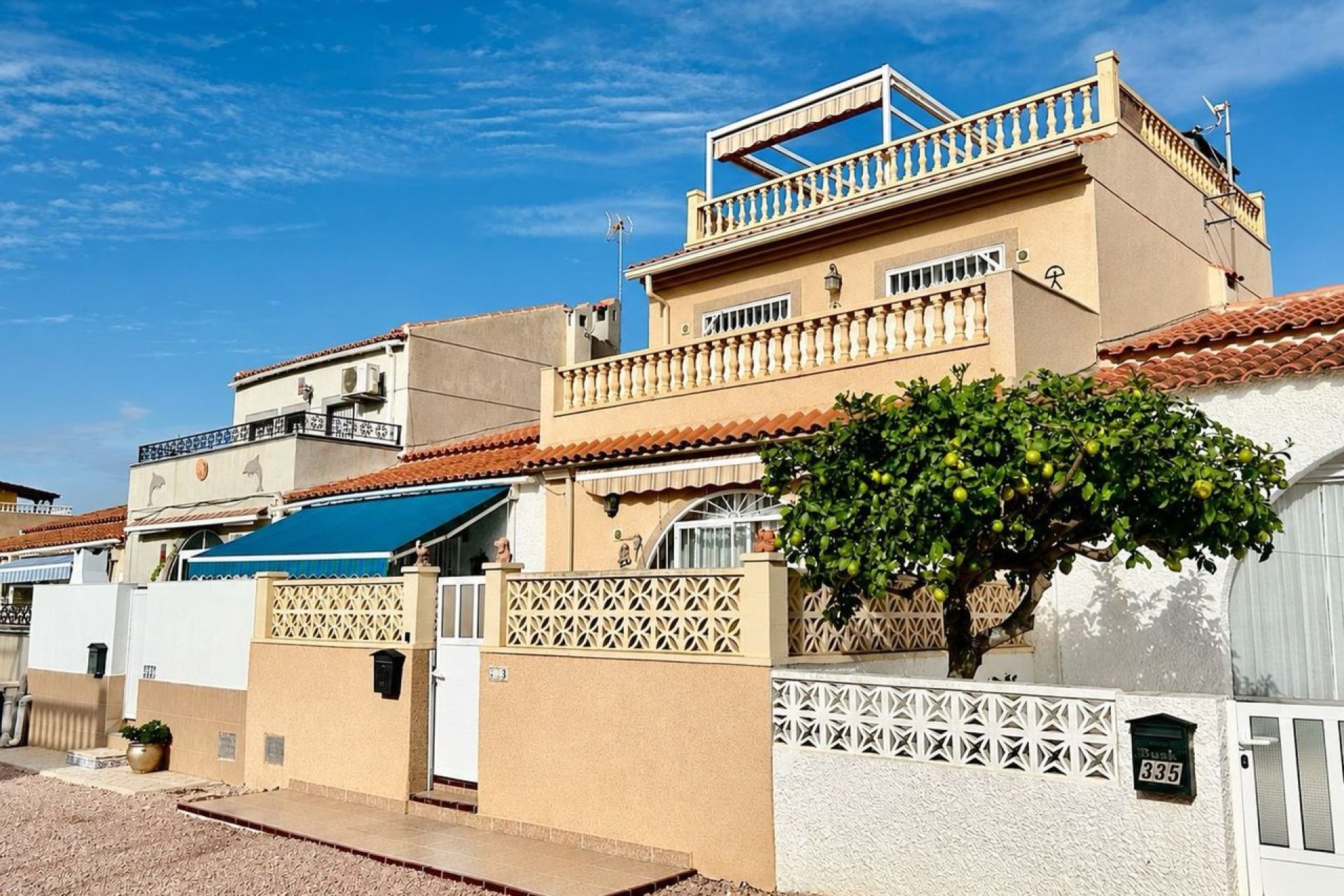 Resale - House - Torrevieja