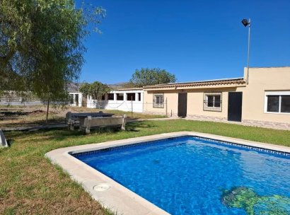 Finca · Wiederverkauf - Orihuela · Alicante · Spanien