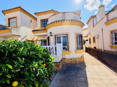 Woning · Herverkoop - La Herrada · Alicante · Spanje