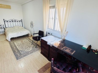 Woning · Herverkoop - La Herrada · Alicante · Spanje